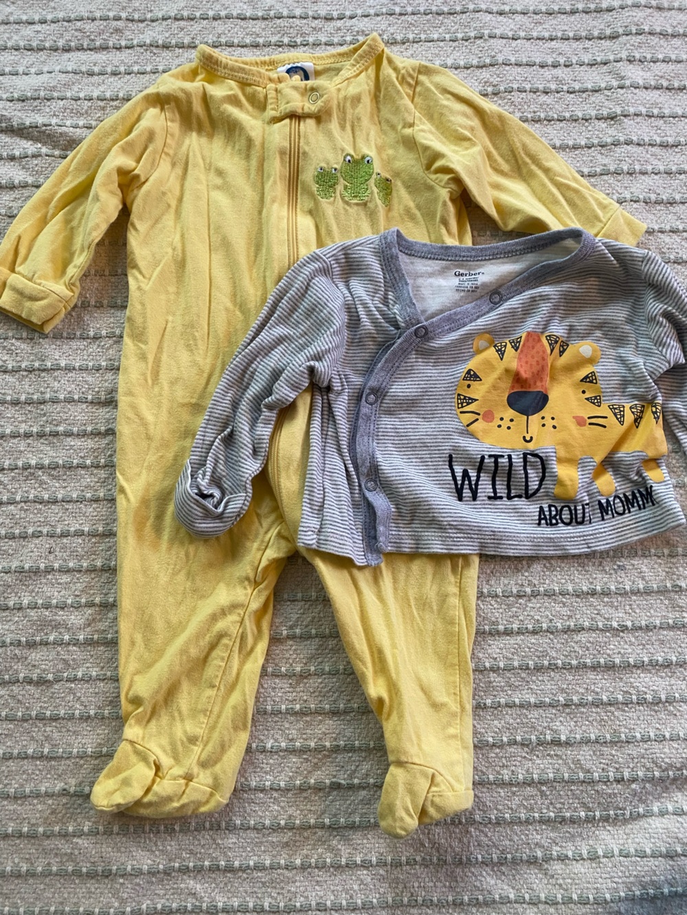 Set of 2 Gerber 0-3 Month Baby Clothes
